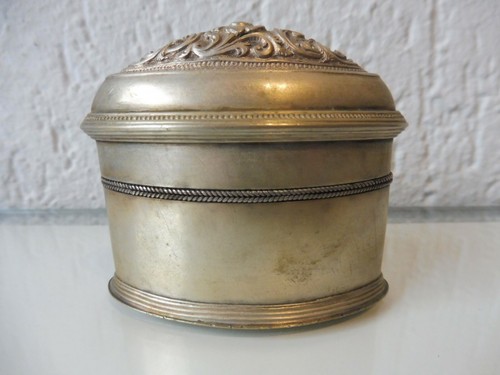 Very beautiful antique - very,