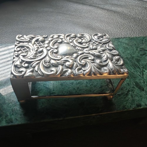 Solid silver ornate matchbox - ornate,