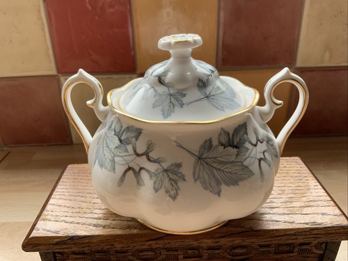 Vintage royal albert silver - royal,